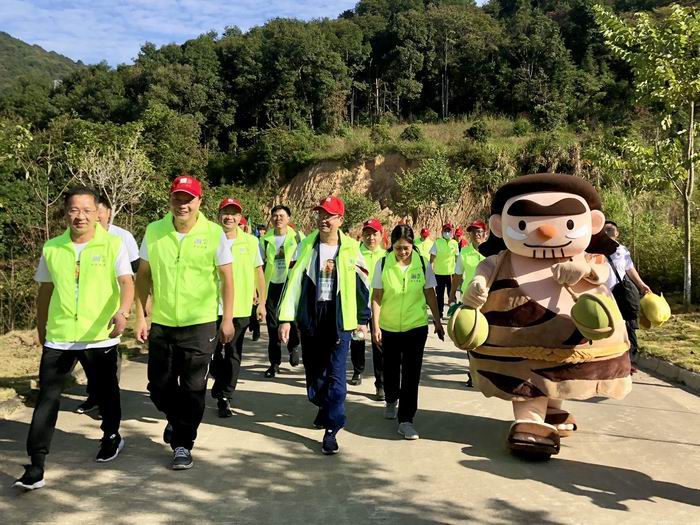 韶关市全域创建国家森林城市巡回主题宣传活动曲江站暨经律论文化旅游小镇第五届体育文化旅游节活动(700).jpg