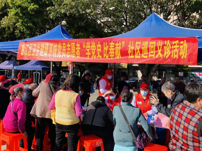 巡回义诊河边朝阳居委(700).jpg