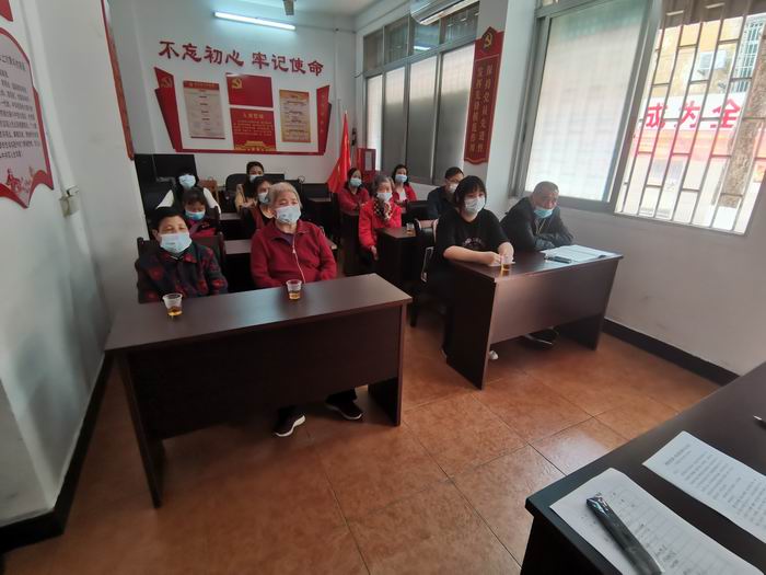 府前社区学习习近平中国特色社会主义新时代思想进社区(600).jpg