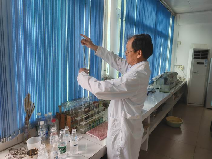 加强水质检测(700).jpg