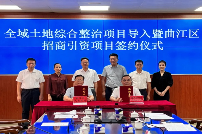 签约22.jpg