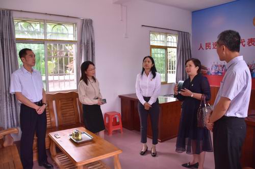 首页 新闻中心 新闻资讯 曲江要闻  林岚要求:一是要按照省人大的要求